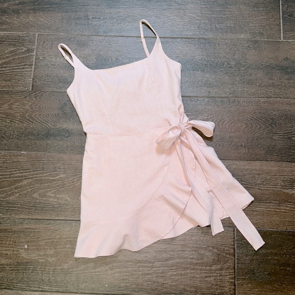 Princess Polly Dresses & Skirts - Princes Polly Wrap Dress in Blush Pink - Size 4